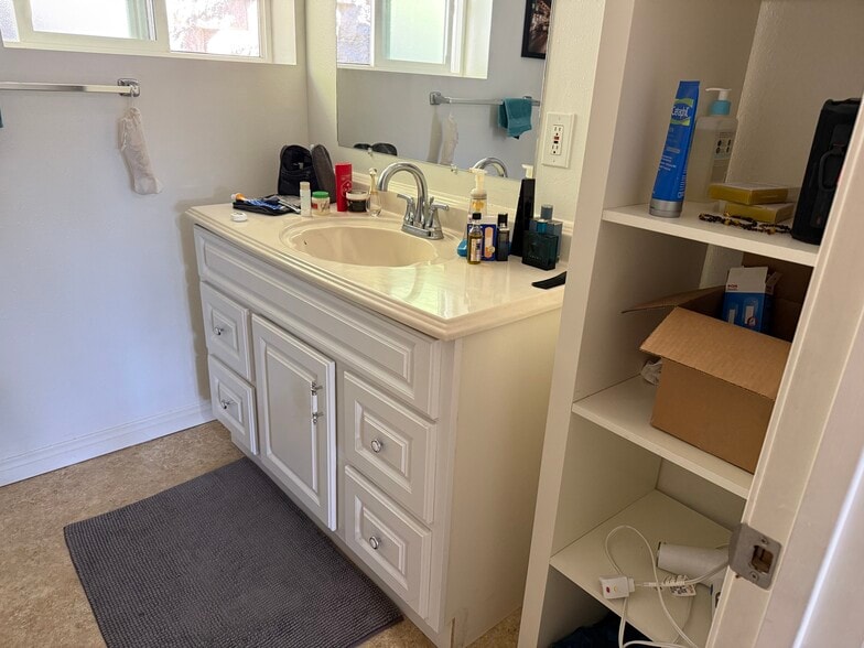 Building Photo - 5081 Foothill Blvd