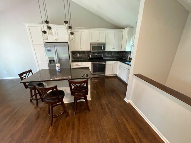 Building Photo - 7604 NW 76 Way