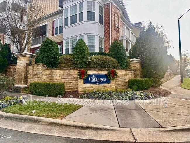 Building Photo - 10520 Sablewood Dr