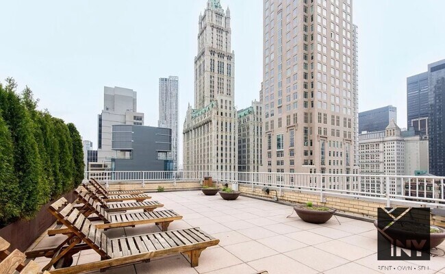 Building Photo - Murray Street