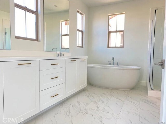 Building Photo - 120 White Jasmine