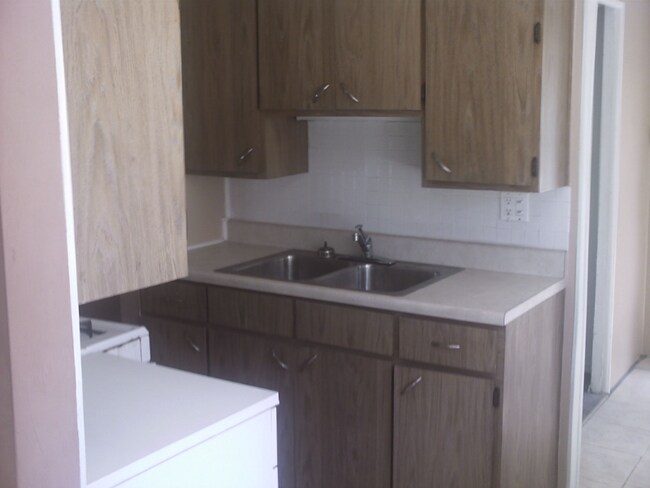 Building Photo - 1328 Illinois Ave