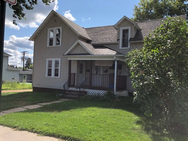 Building Photo - 208 N Cleveland St