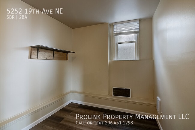 Building Photo - 5252 19th Ave NE