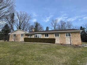 Building Photo - 4924 Broomfield Ct