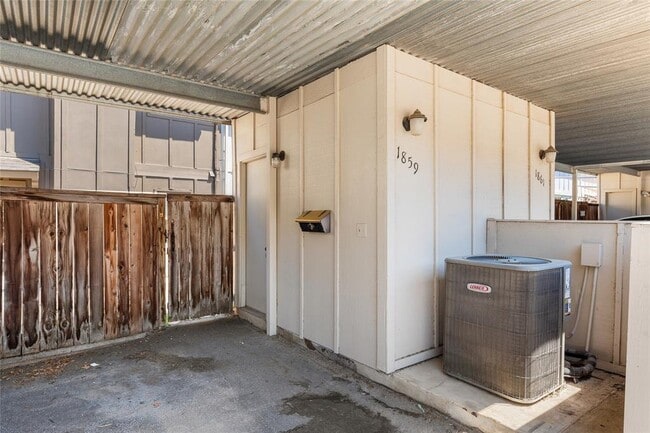 Building Photo - 1859 Coronado Hills Dr
