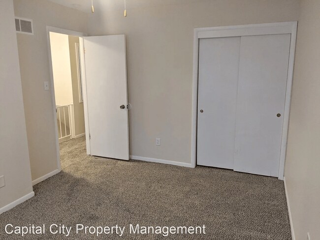 Building Photo - 4801/4803 SW 14th Street