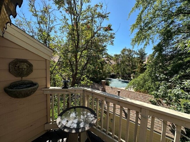 Building Photo - 2875 Idlewild Dr