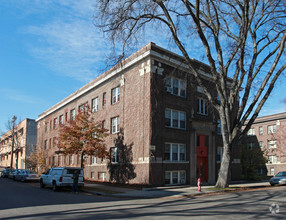 Building Photo - 3252 Girard Ave S