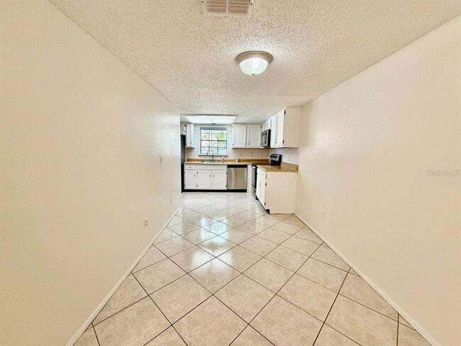 Building Photo - 3416 Sunrise Villas Ct N