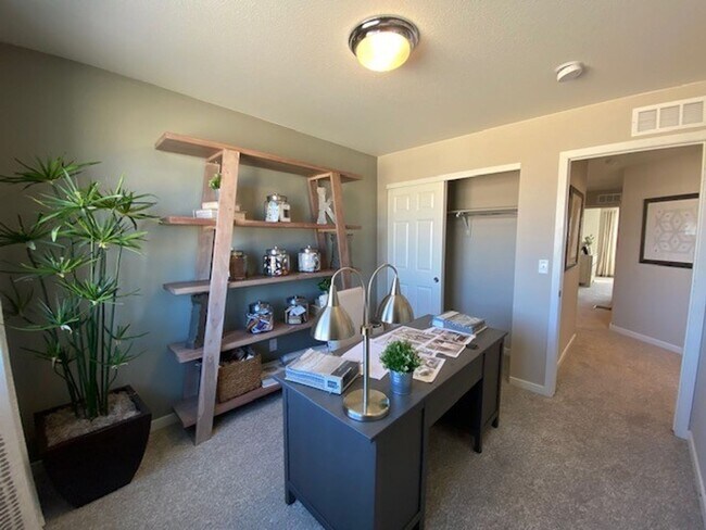 Building Photo - IMMACULATE 3 BED 3 BATH FORMER MODEL HOME IN BANNING LEWIS RANCH!!!