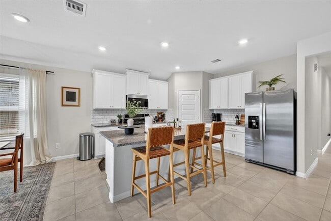 Building Photo - 10109 Waterwall Ln