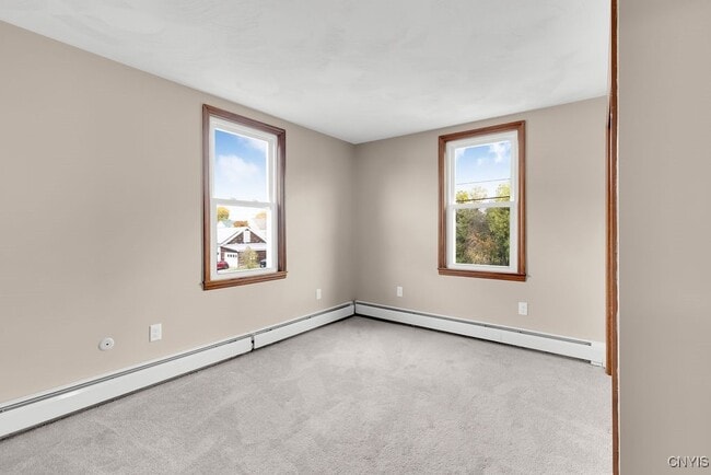 Building Photo - 17 Walcott St