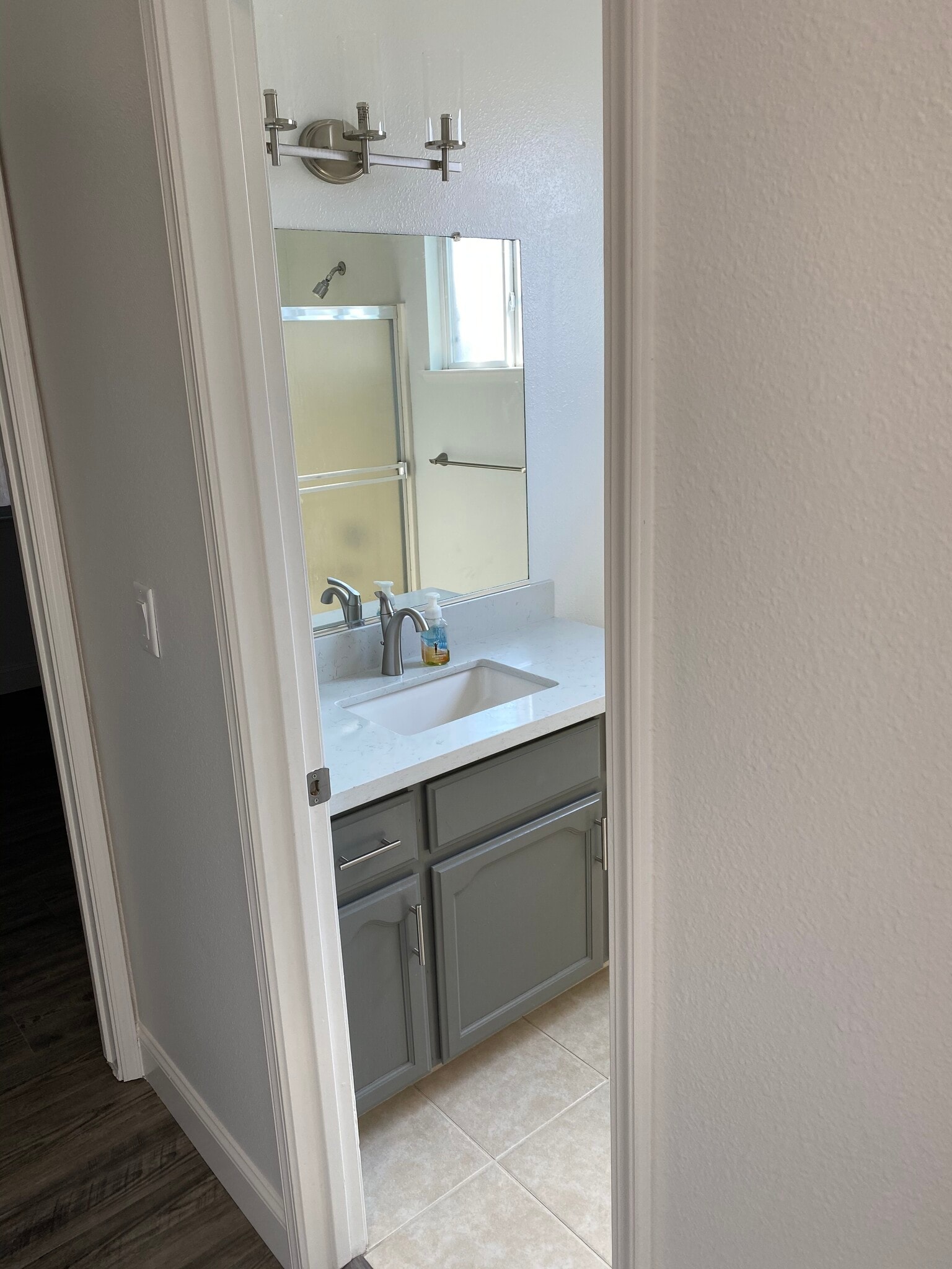 Guest bathroom - 1134 Pine Ct
