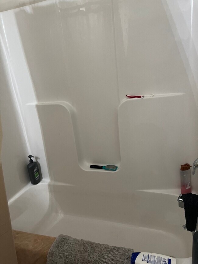 Building Photo - 102 S 2nd St