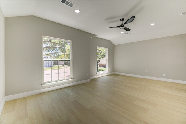 Building Photo - 1901 Canyon Creek Ct