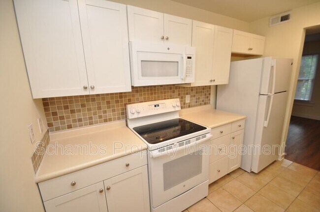 Building Photo - 100 Carmichael Ct
