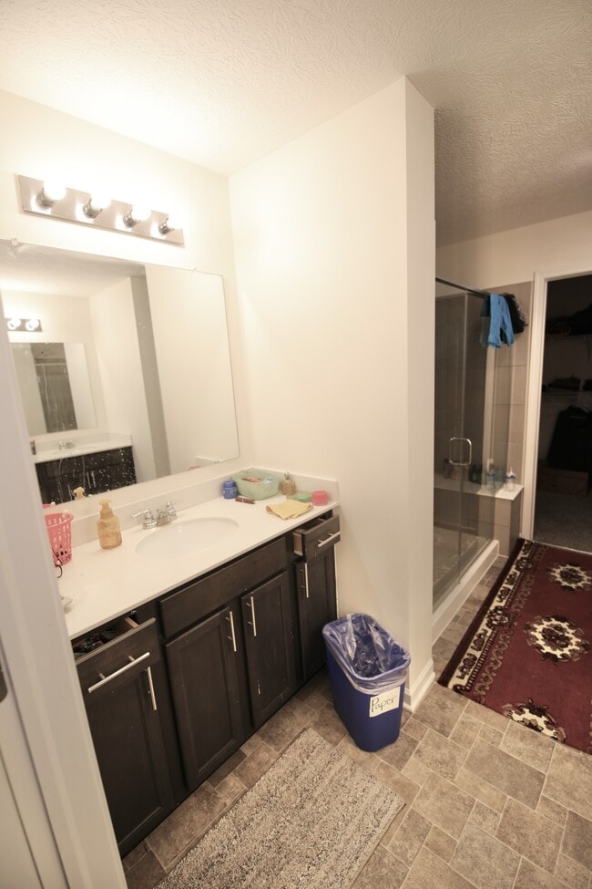 Building Photo - 216 Old Bay Dr