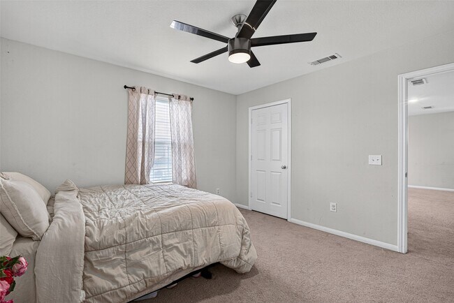 Building Photo - 7031 Hobby Wind Ridge Dr