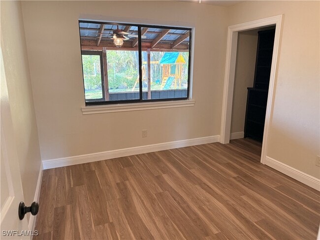 Building Photo - 5825 Dogwood Way