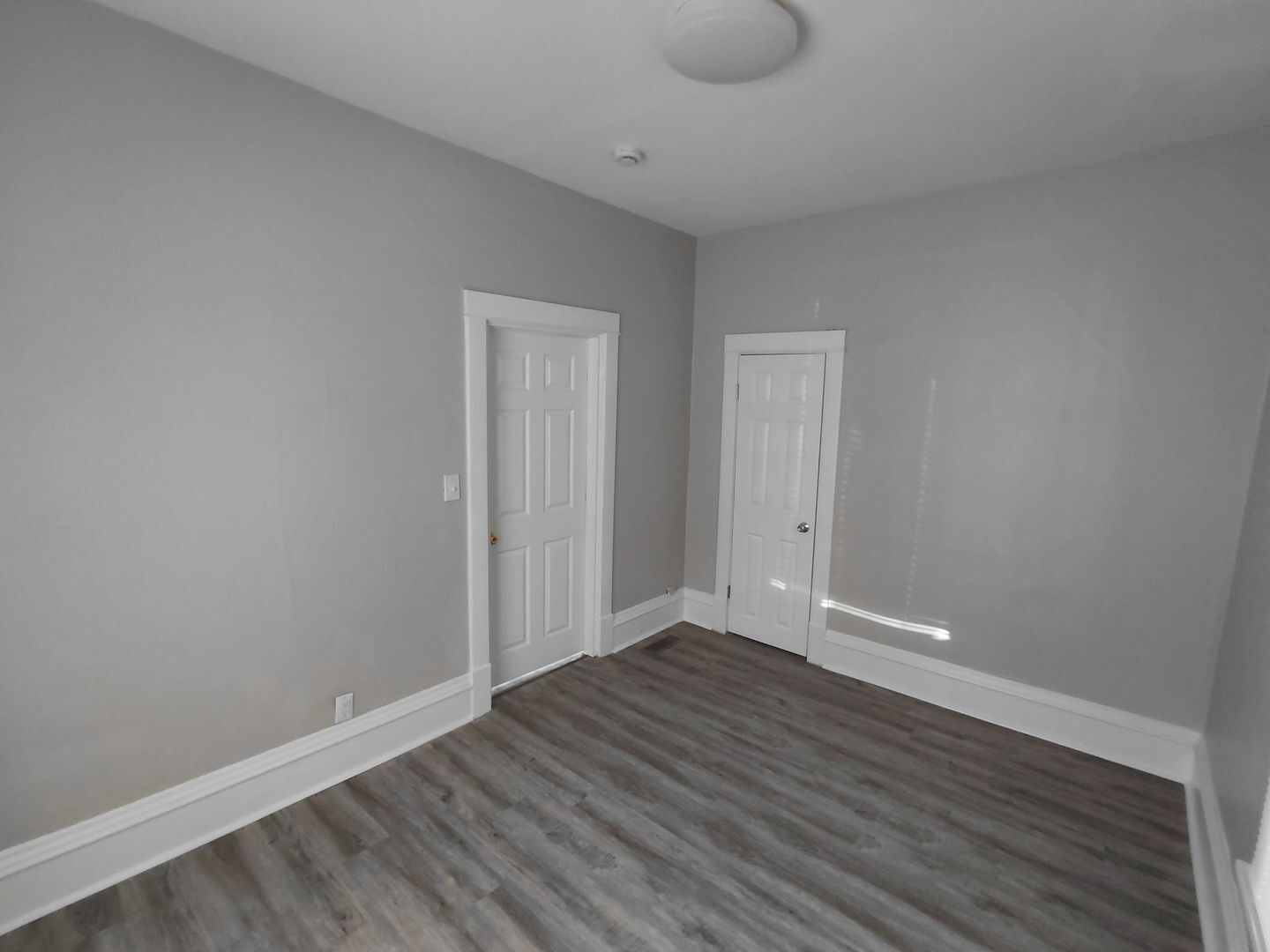 Building Photo - 316 Maple Ave