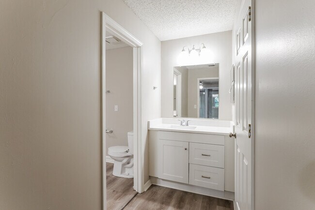 Building Photo - Spacious 3-Bedroom Eustis Home