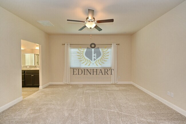 Building Photo - 645 Blue Oak Lane W
