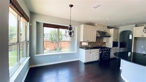 Building Photo - 12571 Valley Spring Dr