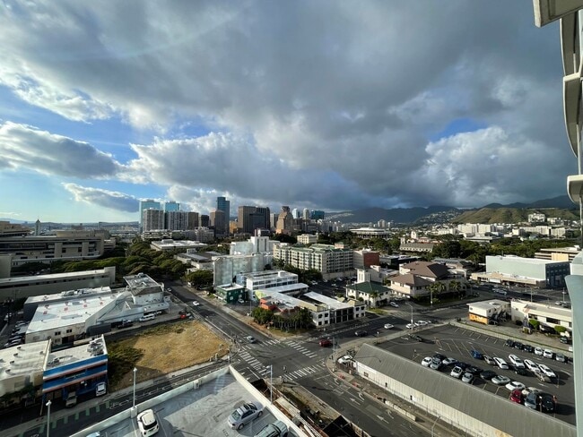 Building Photo - 1 bed/1 bath/ 1 parking Keauhou Place