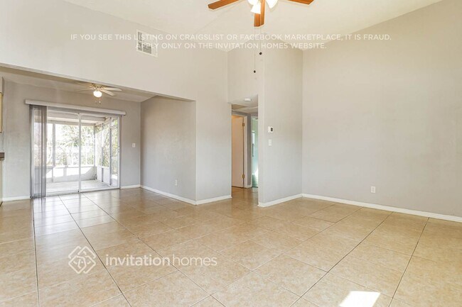 Building Photo - 4059 28th Ave N