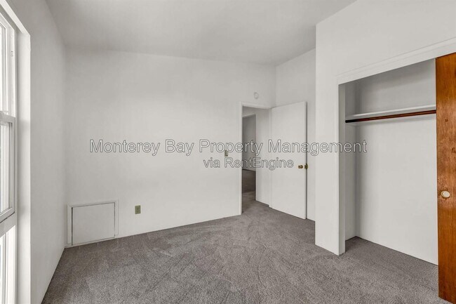 Building Photo - 420 Lighthouse Ave