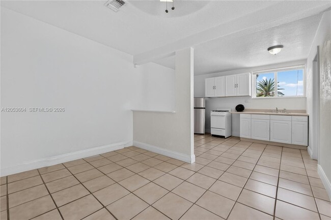 Building Photo - 14726 SW 82nd Terrace