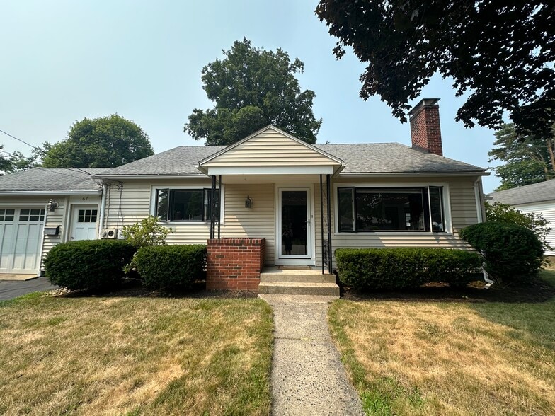 Primary Photo - 67 Hillcrest Dr