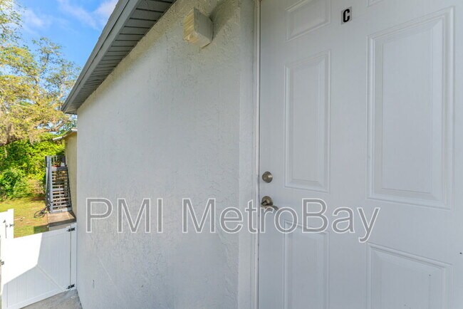 Building Photo - 4009 E Bird St