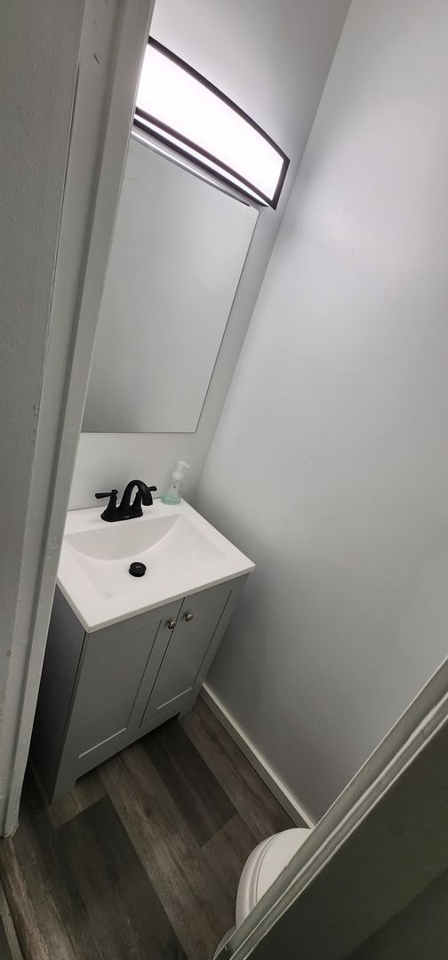 Building Photo - Finleyville 3 Bedroom 1.5 Bath Remodeled Ranch Home $1,800 + Utilities