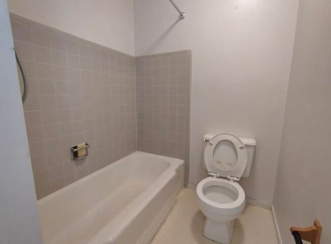 Building Photo - 4417 A Pkwy