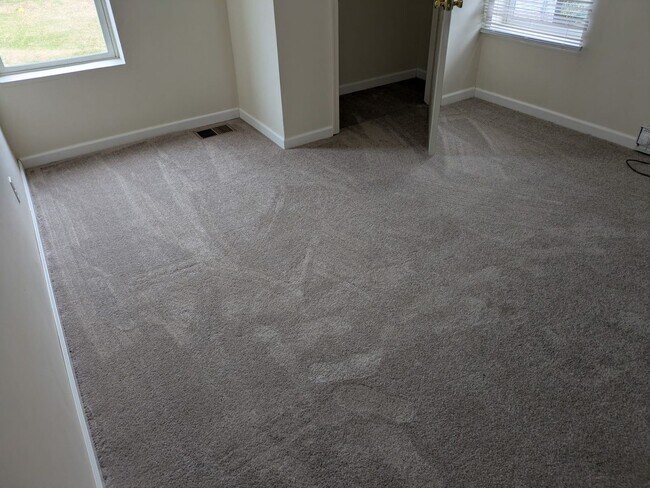 Building Photo - Charming newly updated home in the Pikeside neighborhood close to Proctor and Gamble.