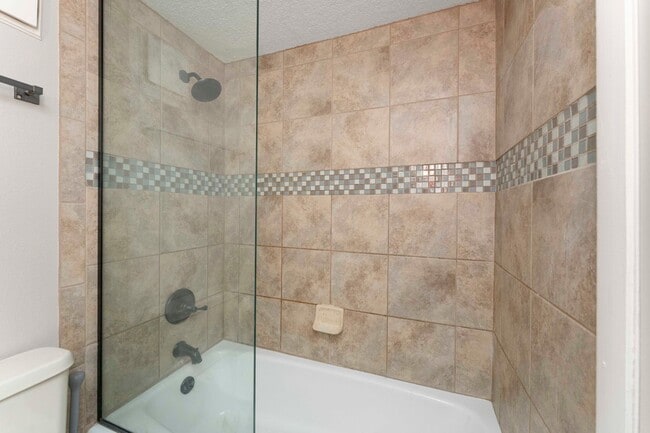 Building Photo - Chalet by the Sea SHORT OR LONG TERM RENTAL