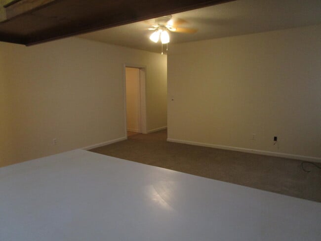 Building Photo - 25 Cuttino Rd