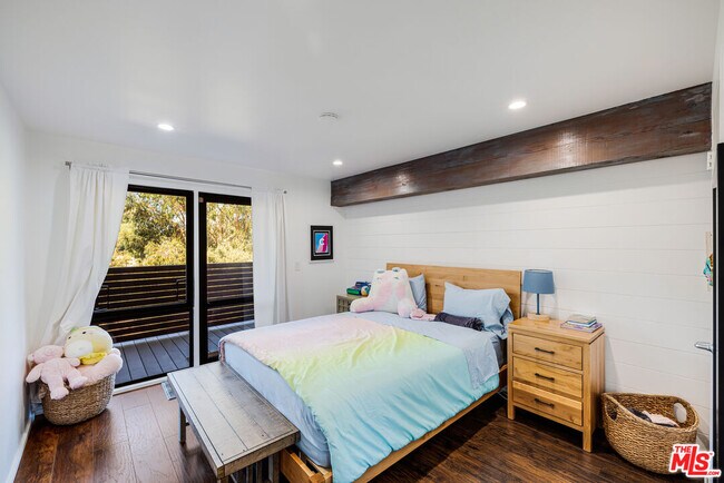 Building Photo - 29127 Triunfo Dr