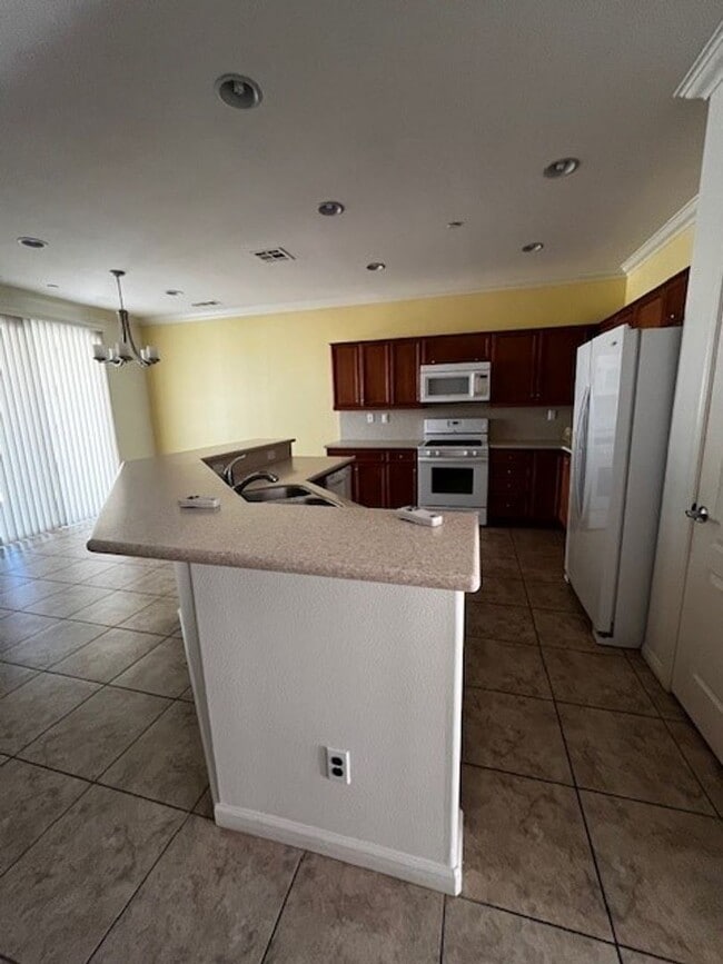 Building Photo - 13304 Sterling Heights Dr