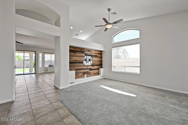 Building Photo - 6401 E Waltann Ln