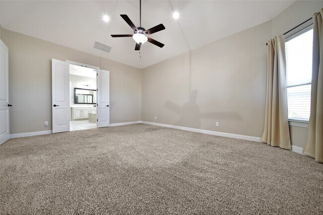 Building Photo - 22714 Alderdale Ln