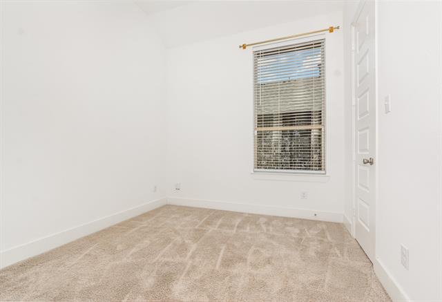 Building Photo - 1329 Pleasant Knoll Trl