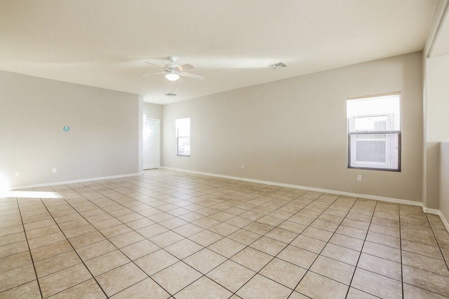 Building Photo - 14548 S Camino Vendaval