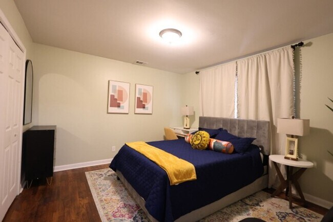 Building Photo - Move-in Ready Condo for Rent!