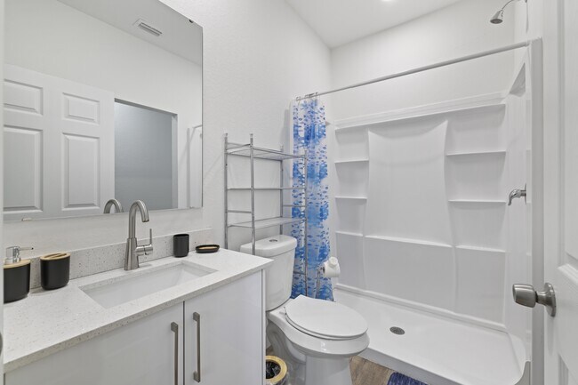 Building Photo - 1917 Lorna Ave