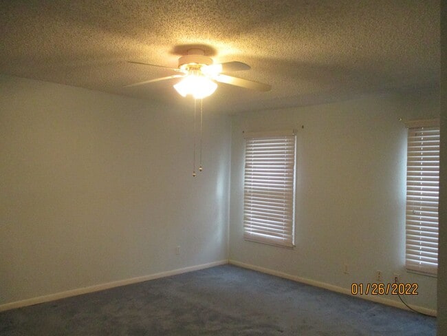 Building Photo - 4300 Mackey Dr