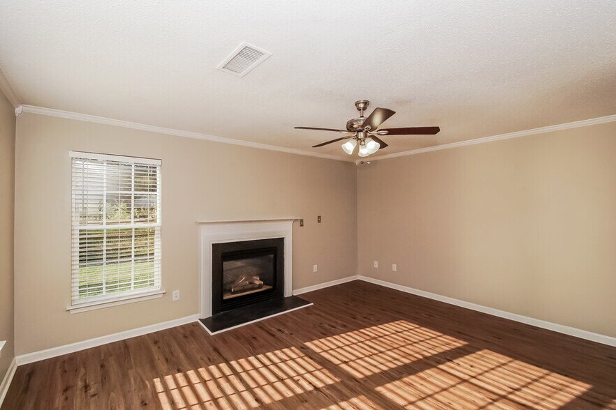 Building Photo - 5271 Moonlight Trail SW