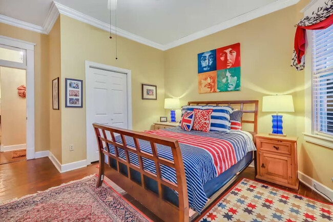 Building Photo - 524 E Duffy St